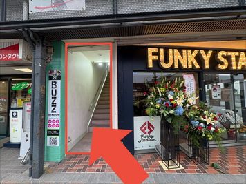 BUZZ STADIUM(弘前)レンタルスタジオ BUZZ STADIUM(弘前)1stの入口の写真