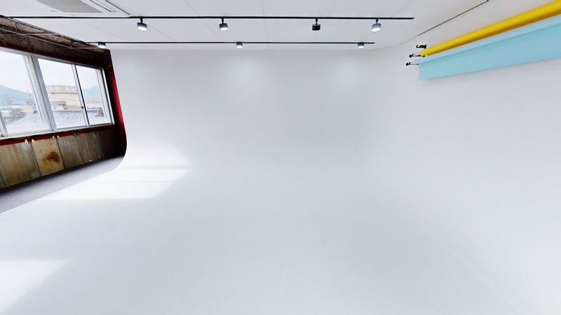 アイトラスペース 白ホリゾント撮影スタジオ福井敦賀の室内の写真