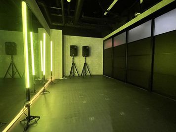 LEDライト - RE:VISION立川 【RE:VISION立川】ダンススタジオの室内の写真