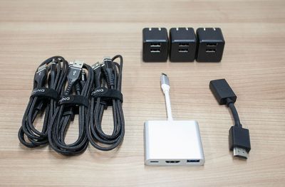 携帯充電器、HDMI変換機 - 貸会議室ルームス八王子店 【ROOMs八王子店】JR八王子駅5分/京王八王子駅3分の設備の写真