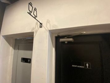 男女別お手洗い完備 - SPACE XENO　スペースゼノ SPACE XENOレンタルサロン（美容室）の設備の写真