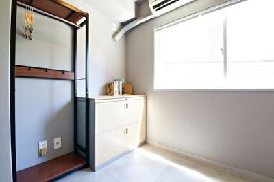 神奈川駅チカの便利スペース✨
撮影利用も可能です📷 - MYROOM 横浜 MYROOM 横浜｜会議・作業🖊撮影📷の室内の写真