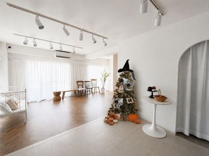 milk studio 新宿御苑店【11名様〜】 - milk studio 新宿御苑店