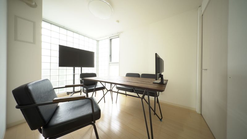 S.STUDIO Bスタジオ会議室、自由スペースの室内の写真