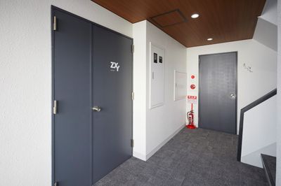 ZXY 水道橋 Solo 4の入口の写真