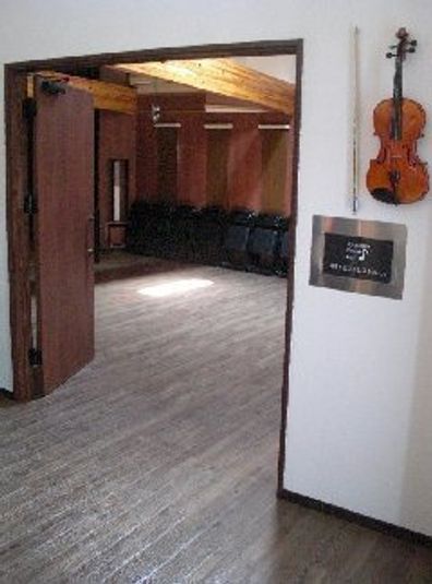 自由ヶ丘フォレストホール ホール貸切（練習、リハーサル等の非商用利用プラン）の室内の写真
