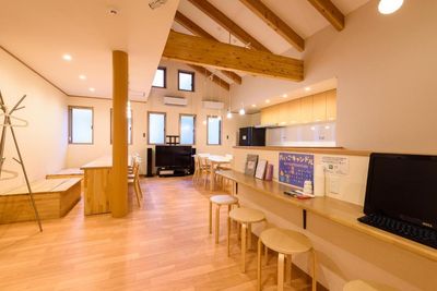 食事会からビジネスまで幅広く対応！新築だから綺麗な施設で楽しいひと時をお過ごしください！無料Ｗｉ－Ｆｉキッチン大型ＴＶ完備！ - 京都月うさぎ
