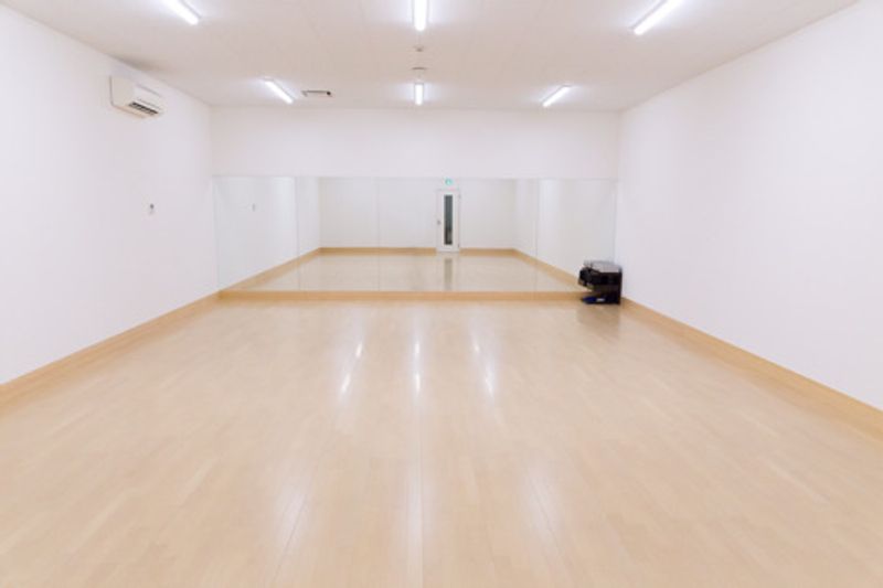 Re:Action2 はなれ ダンススタジオ、レンタルスペースの室内の写真