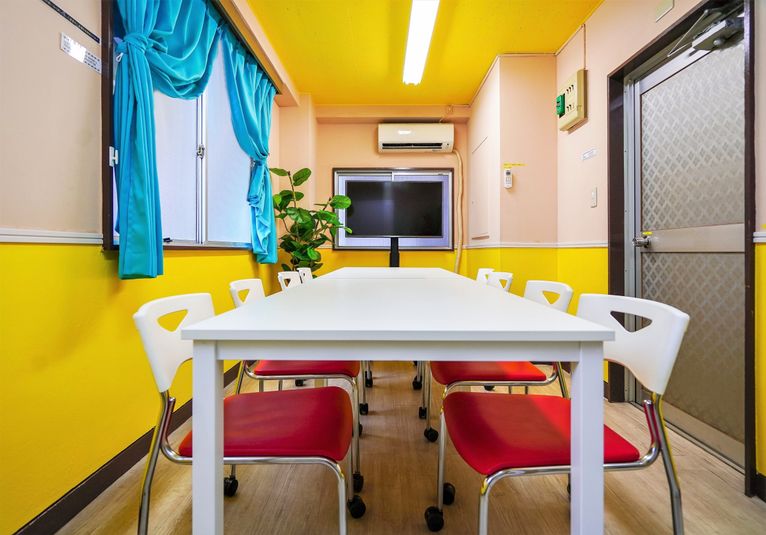 【閉鎖】西田ビル３０２ - 【閉鎖】カリクラシ 西田ビル３F