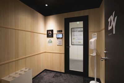 ZXY 御徒町 Solo 4の入口の写真