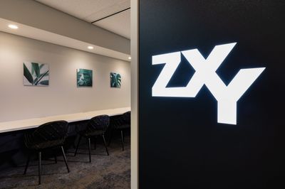 ZXY 梅田 Solo 8の入口の写真