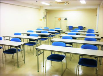 【東梅田】最大36名収容できて使いやすい！オフィス街にある貸し会議室/B会議室 - NATULUCK東梅田・西天満