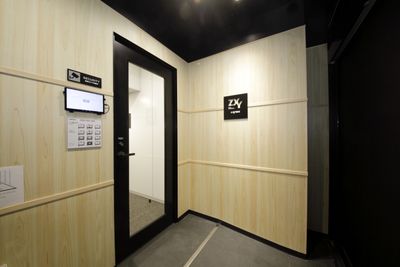 ZXY 和泉多摩川 Solo 15の入口の写真