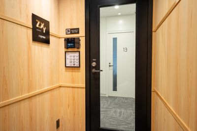 ZXY 肥後橋 Solo 3の入口の写真