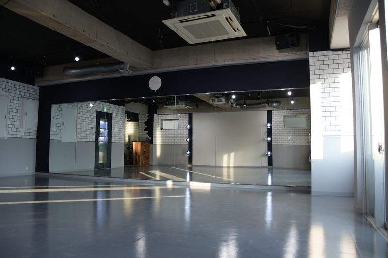 レンタルダンススタジオ - mind-blowing