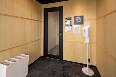 ZXY 新鎌ヶ谷 Solo 11の入口の写真