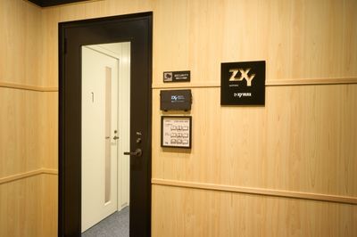 ZXY 札幌 Solo 15の入口の写真