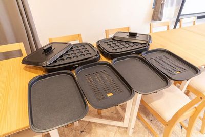 ・ホットプレート
・たこ焼き器 - バイリング池袋 パーティールームの室内の写真