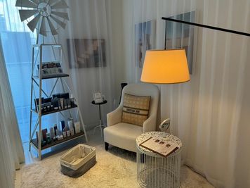 タワーマンションの１室を利用した高級感あふれるレンタルエステサロン - salon de VERNO