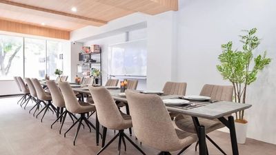 923_Prime Board 横浜の室内の写真