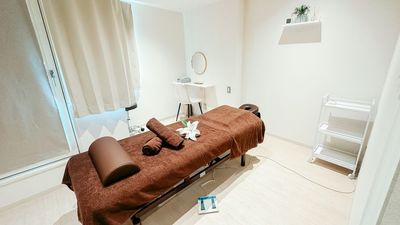 【ROOM5】麻布十番徒歩1分駅近!設備が充実したリラクゼーション特化レンタルシェアサロン!受付コンシェルジュ常駐 - SALON by HOGUGU
