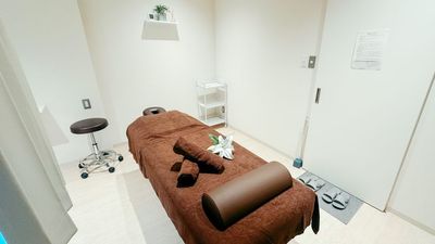SALON by HOGUGU 完全個室広々ROOM5の室内の写真