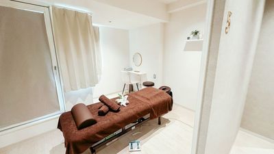 SALON by HOGUGU 完全個室広々ROOM5の室内の写真