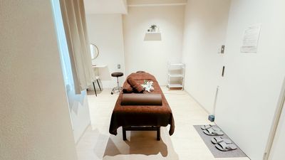 SALON by HOGUGU 完全個室広々ROOM5の室内の写真