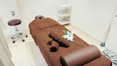 SALON by HOGUGU 完全個室広々ROOM5の室内の写真