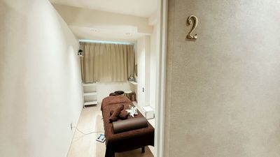 SALON by HOGUGU ROOM2の室内の写真