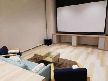 利用事例（上映会） - カンティーナ～「集いの場」～ A+B(20)の室内の写真