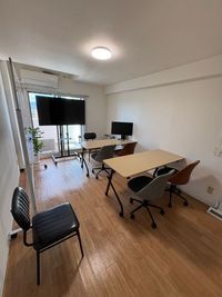 🌟オープン価格🌟旭川駅から徒歩4分のワンルームタイプ👏面接,WEB会議など設備が揃った本格会議室🎤 - 貸し会議室　シャルール旭川