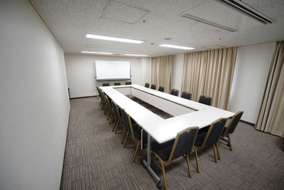 【横浜桜木町ワシントンホテル貸会議室ローズ】 横浜桜木町ワシントンホテル貸会議室ローズ2の室内の写真