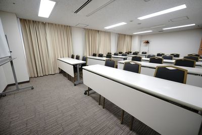 【横浜桜木町ワシントンホテル貸会議室ローズ】 横浜桜木町ワシントンホテル貸会議室ローズ2の室内の写真