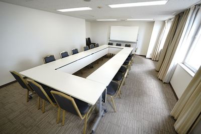 【横浜桜木町ワシントンホテル貸会議室ローズ】 横浜桜木町ワシントンホテル貸会議室ローズ2の室内の写真