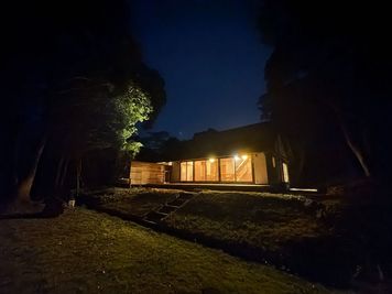 この森の梵が謳に聞こえるまで - morisoyo -の室内の写真