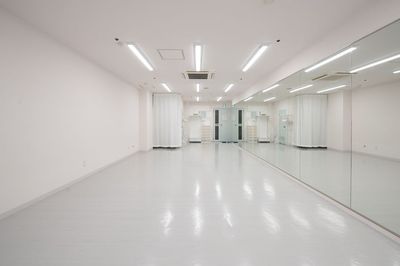 スタジオ内装 - レンタルダンススタジオ Rise Studio-Rise Motomachiの室内の写真