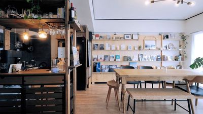 「撮影貸し出し」福岡・博多 本のあるカフェのような空間 推し活や(マリンメッセ近く)小さな撮影などに「時の場」 - 福岡・博多の本のあるカフェのような空間 「時の場」