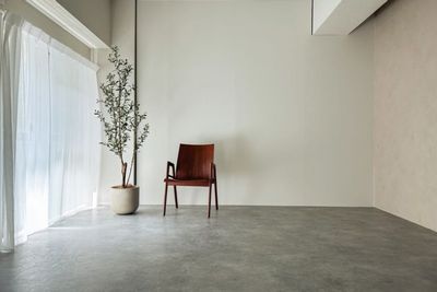 【NEW✨アクセス◎】白壁｜自然光×アンティーク【アパレル｜物撮り｜ポートレート｜前撮り】浜町駅3分・東日本橋駅4分 - OLUE STUDIO