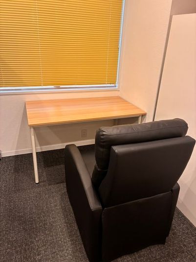 シェアオフィスURL仙台駅東口 半個室の室内の写真