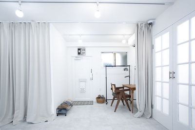 荻窪あさひ写真室 荻窪あさひ写真室【朝日の綺麗な白壁スタジオ】の室内の写真
