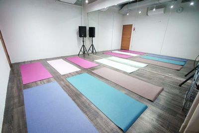 ヨガマットイメージ(7枚) - Studio Unius（スタジオユニアス）渋谷店 Studio Unius C205スタジオの室内の写真