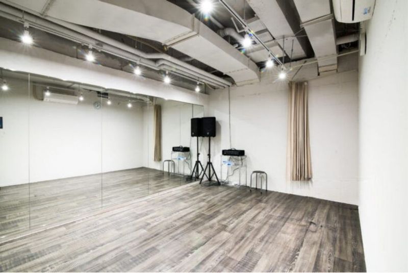 Studio Unius（スタジオユニアス）渋谷店 Studio Unius C205スタジオの室内の写真