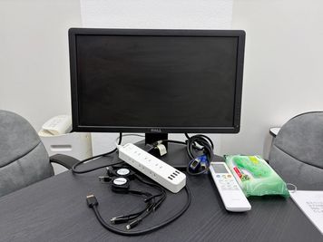 モニター・充電器・コンセント - PSJ赤坂店 【赤坂駅3分】ワークスペース・貸会議室D 24h利用可 5人定員の室内の写真