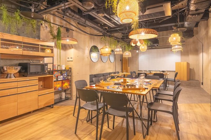 724_SpemoLOUNGE札幌の室内の写真