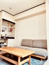 リビングとキッチン - WeRoom松戸の室内の写真