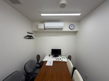 PSJ赤坂店 【赤坂駅3分】ワークスペース・貸会議室E 24h利用可 最大8人の室内の写真