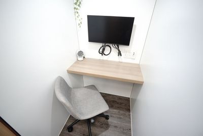 <SoloWork練馬駅前No.2>1人用個室🚪24H🈺Wi-Fi📶電源🔌モニター🖥️テレワーク/オンライン会議 - 【SoloWork練馬駅前】