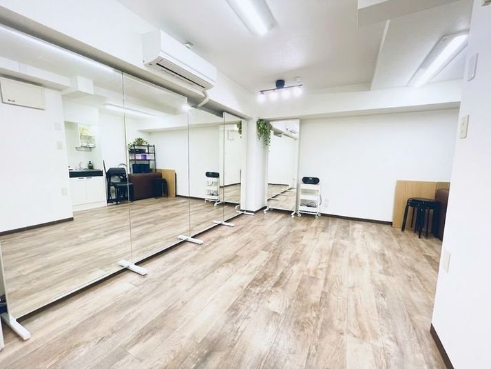 🌟渋谷 安い お洒落 駅チカ タワレコすぐ レンタルスタジオ - STUDIO ROZE (スタジオロゼ) 渋谷店