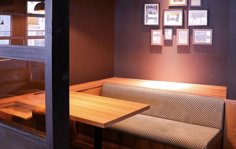BasisPoint 神保町店 1〜4名BOX席B (半個室) - BasisPoint 神保町店